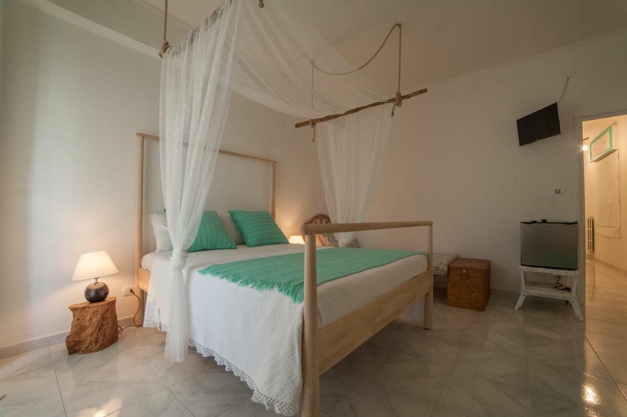 Casa D'Amare Hotell Trani Exteriör bild